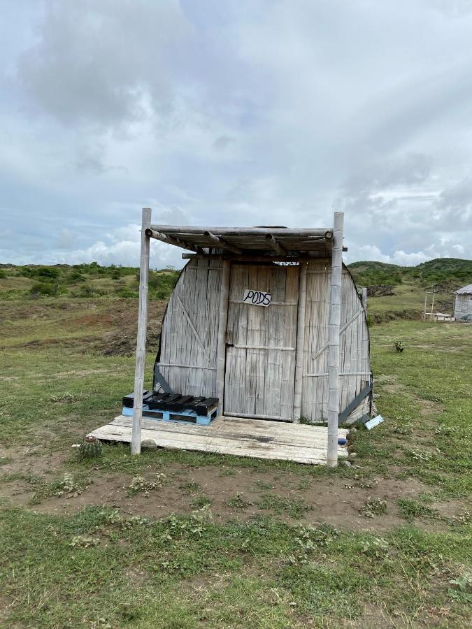 Qji Glamping biohotel Villavieja Bagian luar foto