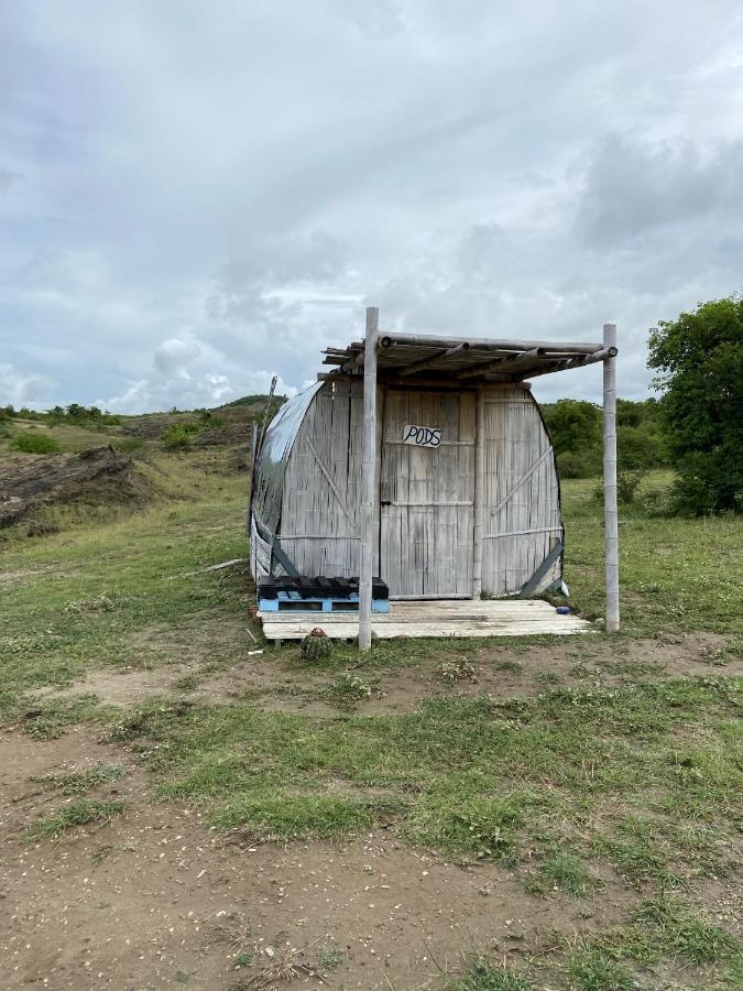 Qji Glamping biohotel Villavieja Bagian luar foto