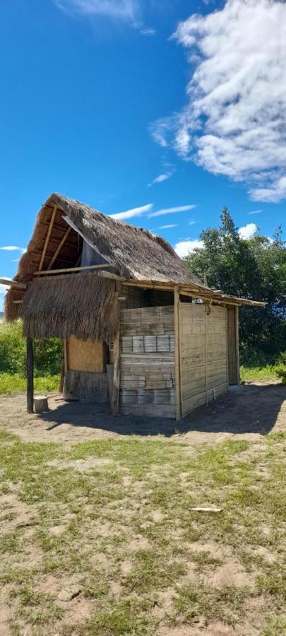 Qji Glamping biohotel Villavieja Bagian luar foto