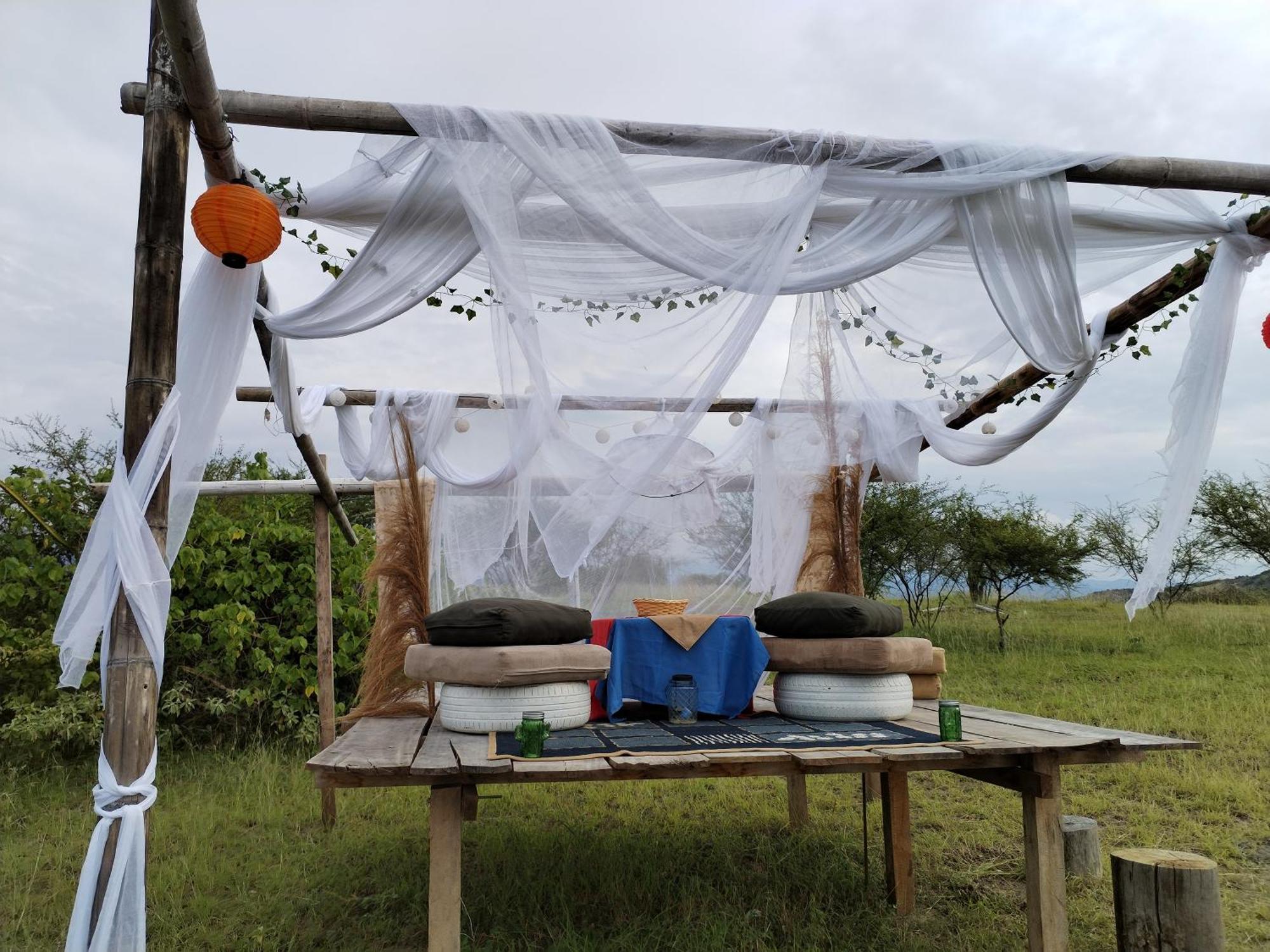 Qji Glamping biohotel Villavieja Bagian luar foto