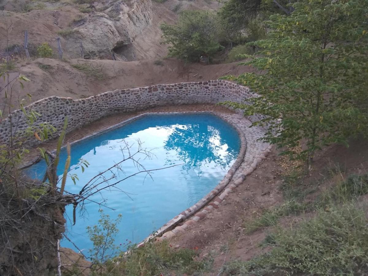 Qji Glamping biohotel Villavieja Bagian luar foto
